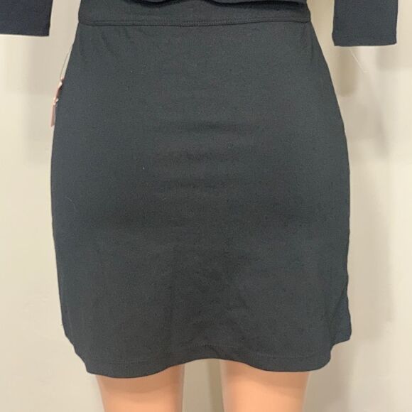Black A-line skirt. NWT - Picture 4 of 7